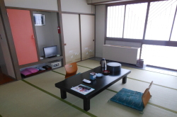 �Q�X�g���[��